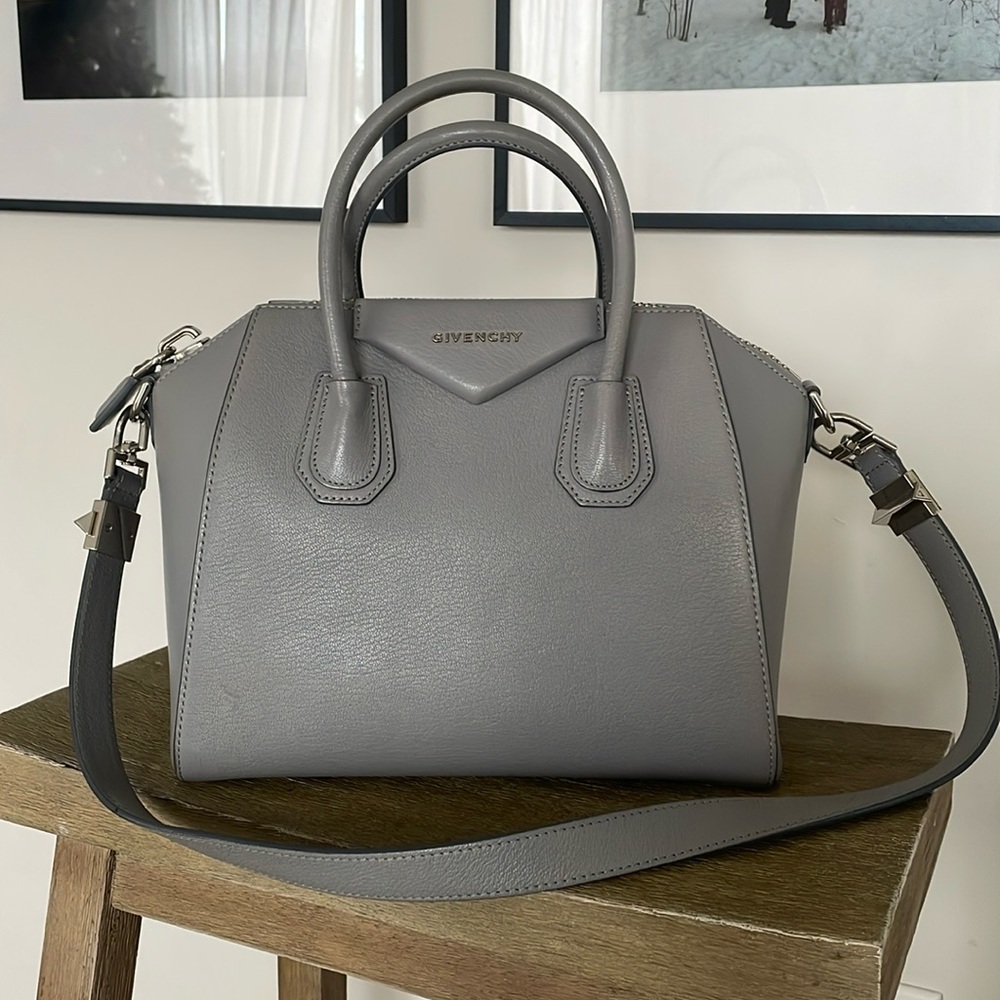 Givenchy Sugar Gostskin Small Antigona Pearl Grey with strap